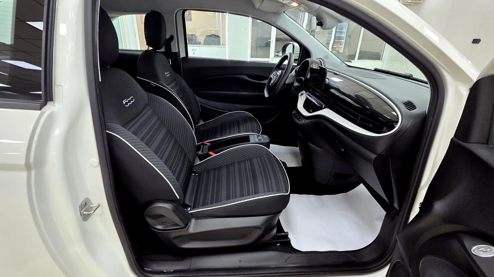 Fiat 500 42KWh/Long Range, снимка 10 - Автомобили и джипове - 54373990