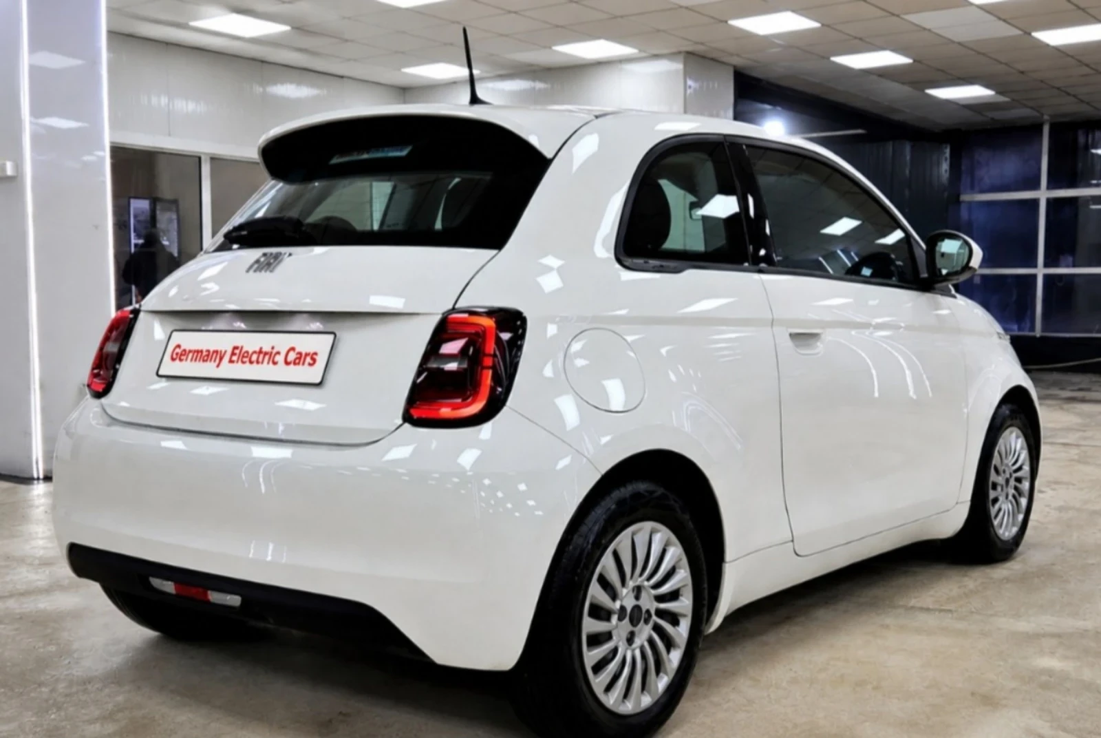 Fiat 500 42KWh/Long Range, снимка 4 - Автомобили и джипове - 54373990