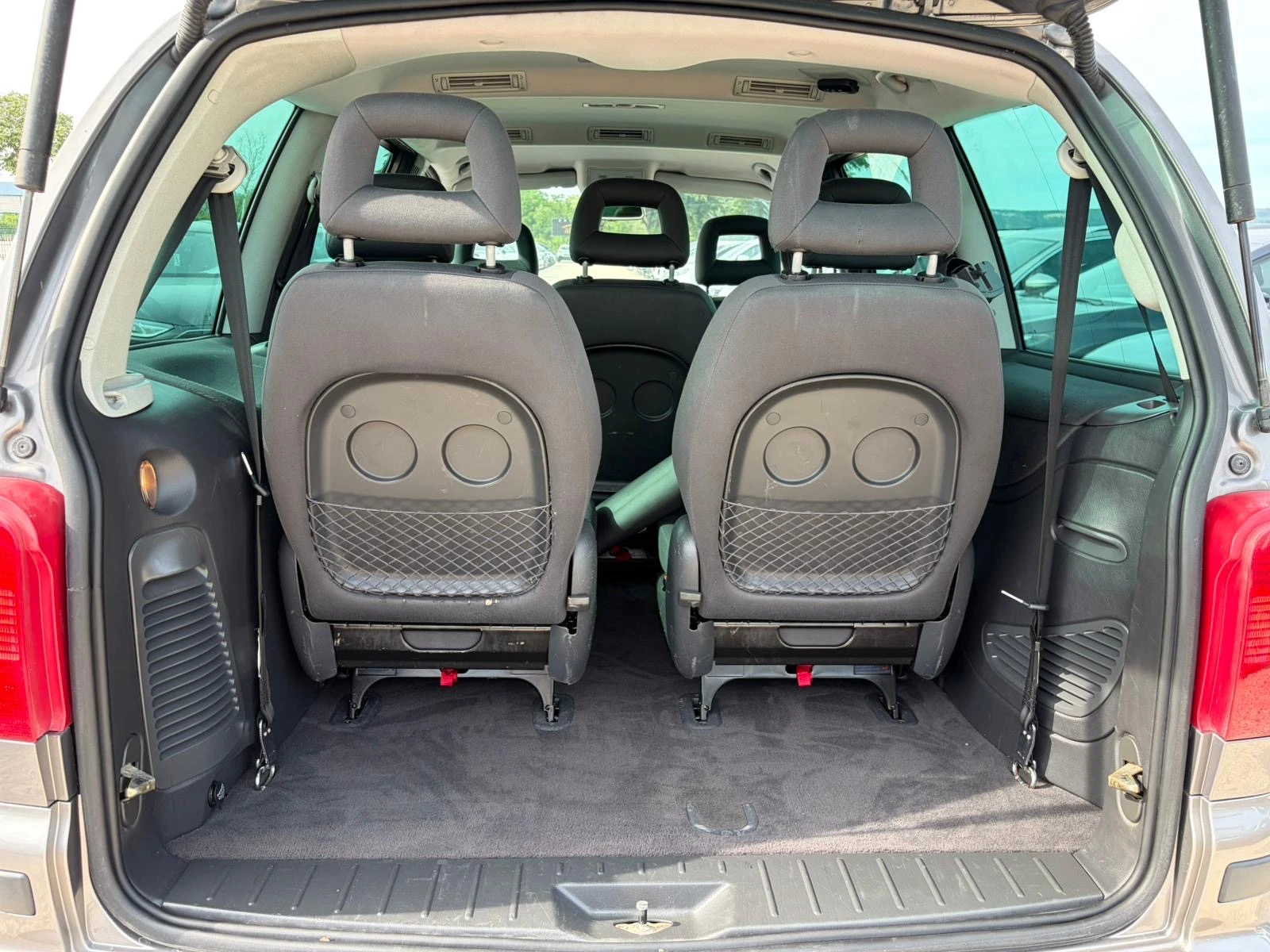 Seat Alhambra 1.9TDI-116 6+ 1 4x4, снимка 14 - Автомобили и джипове - 54783684