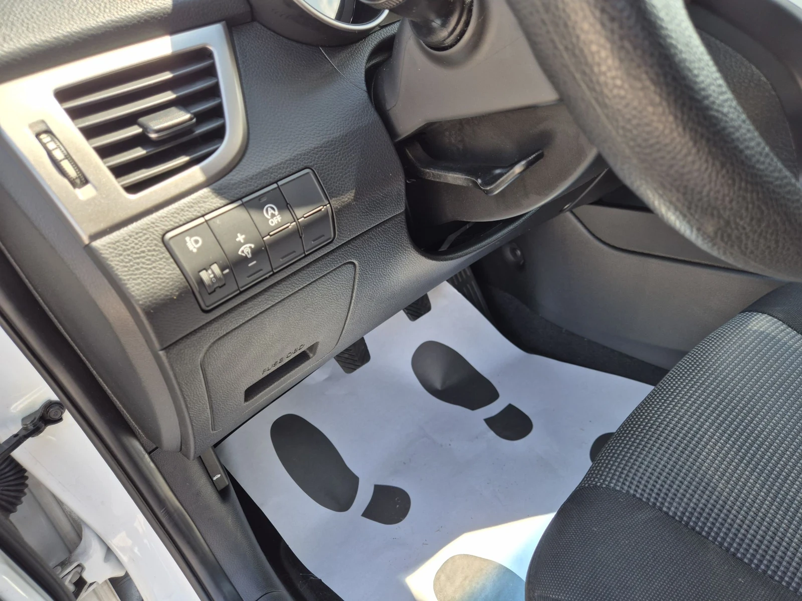 Hyundai I30 1.4Benzin, снимка 12 - Автомобили и джипове - 54836580