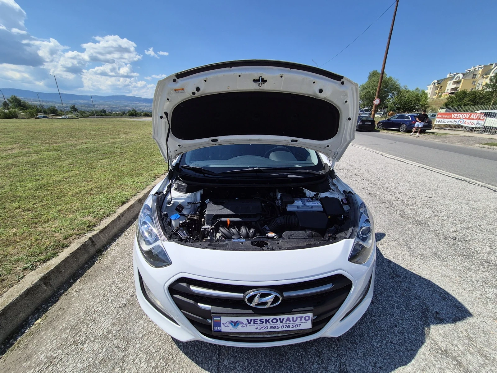Hyundai I30 1.4Benzin, снимка 17 - Автомобили и джипове - 54836580