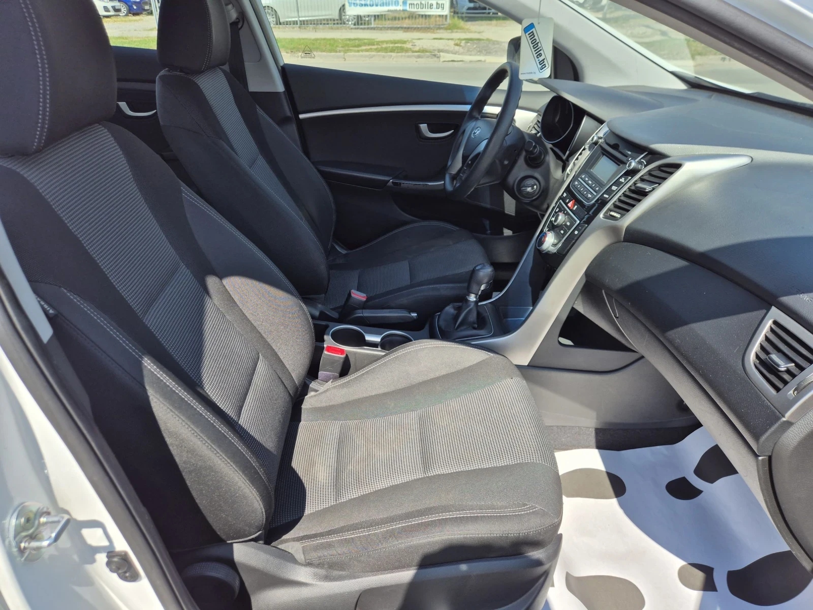 Hyundai I30 1.4Benzin, снимка 11 - Автомобили и джипове - 54836580