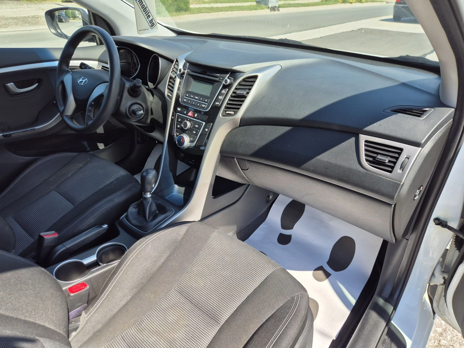 Hyundai I30 1.4Benzin, снимка 10 - Автомобили и джипове - 54836580