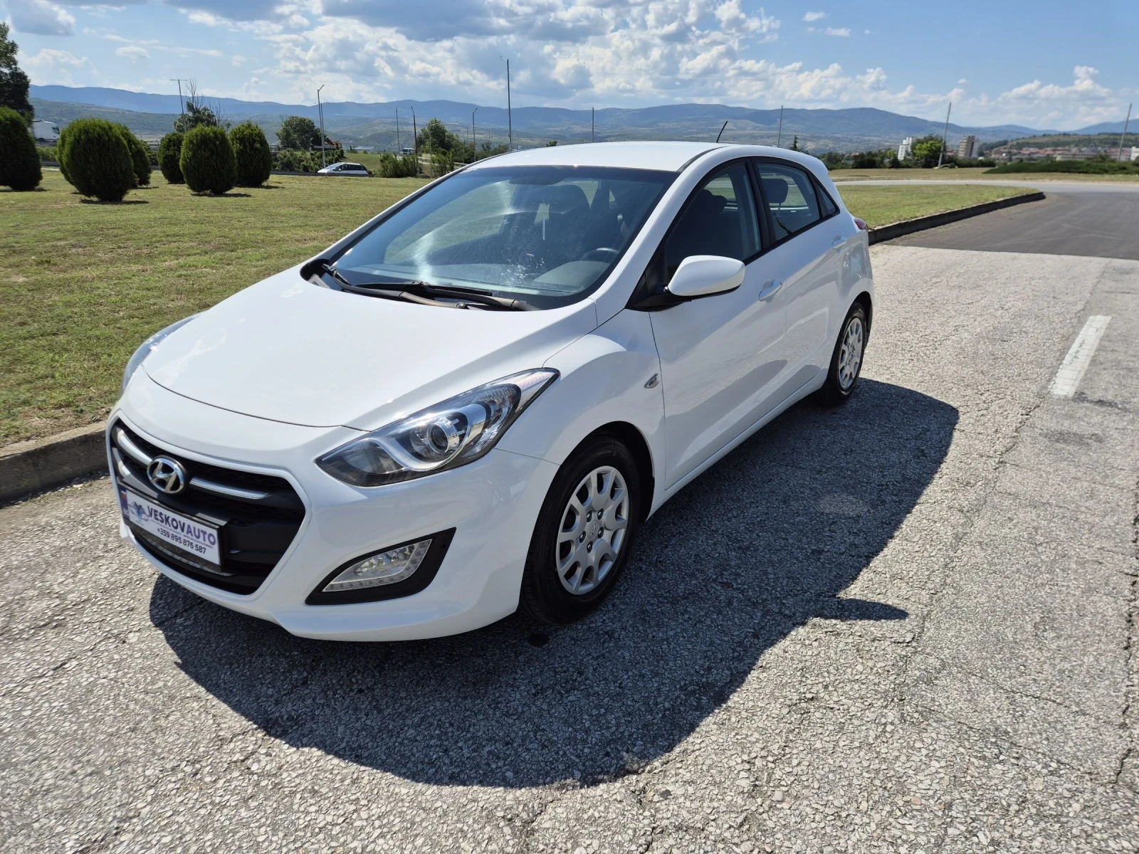 Hyundai I30 1.4Benzin, снимка 2 - Автомобили и джипове - 54836580