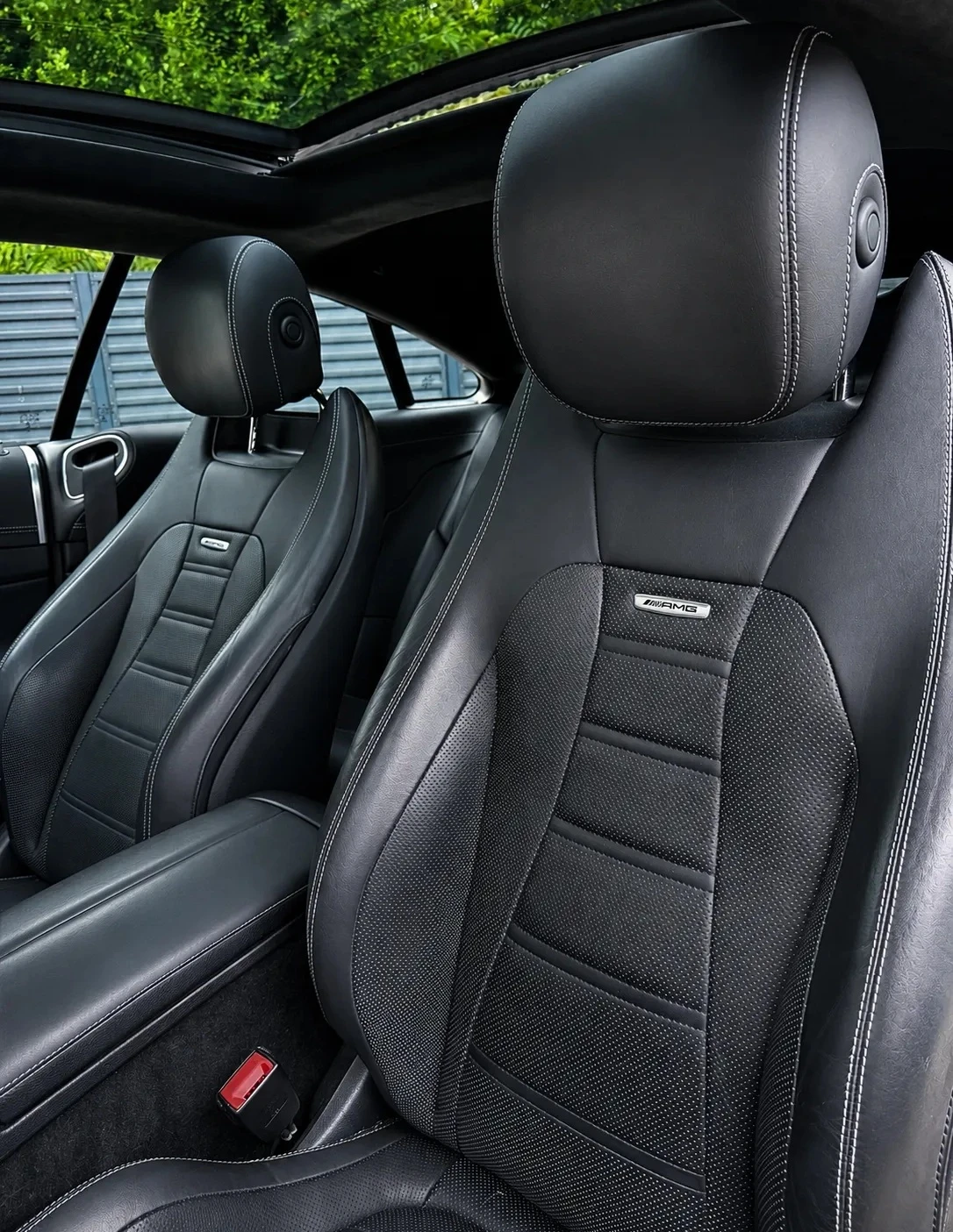 Mercedes-Benz E 53 AMG 4Matic+ , снимка 5 - Автомобили и джипове - 55337385