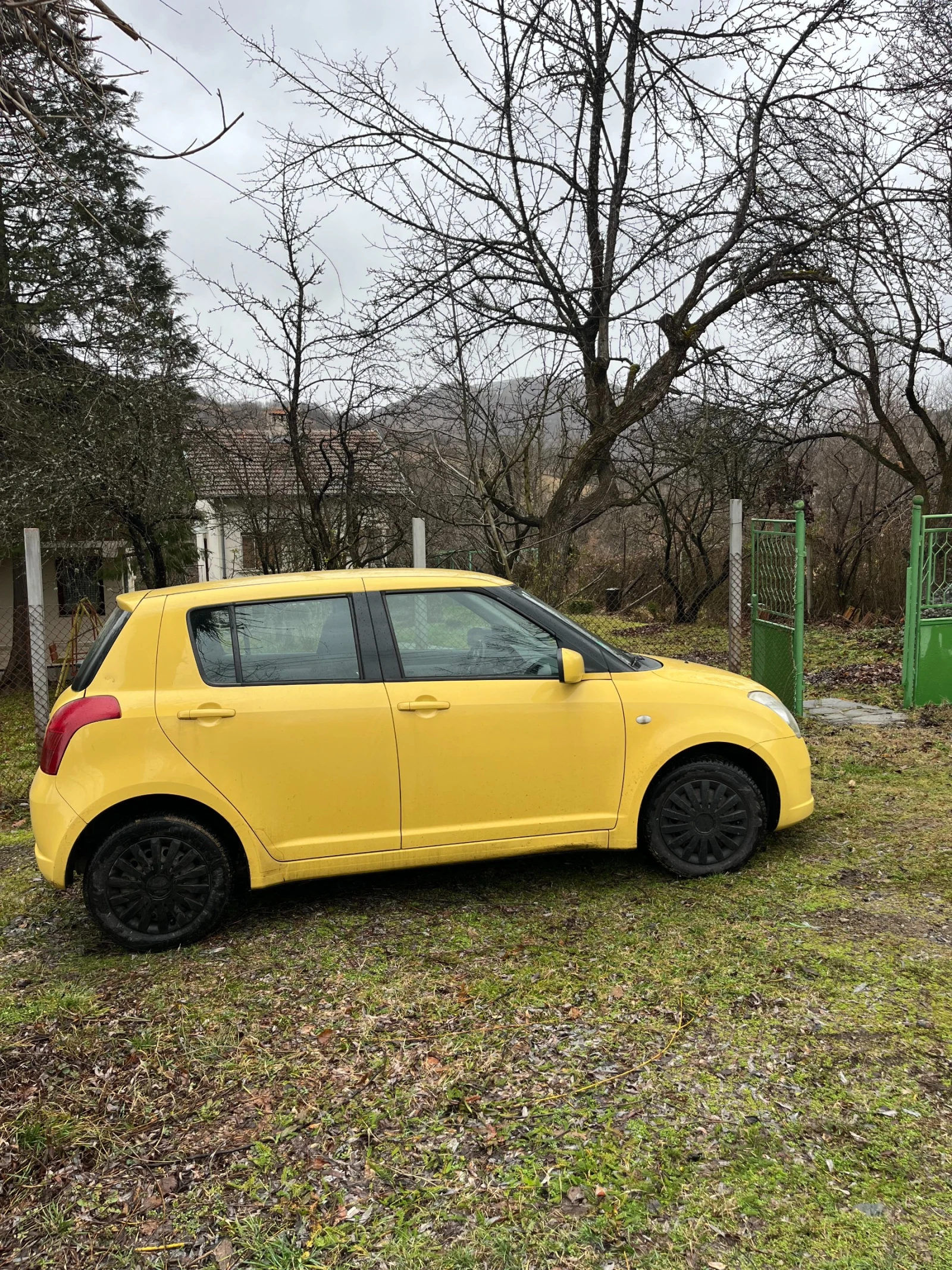 Suzuki Swift, снимка 16 - Автомобили и джипове - 55354371