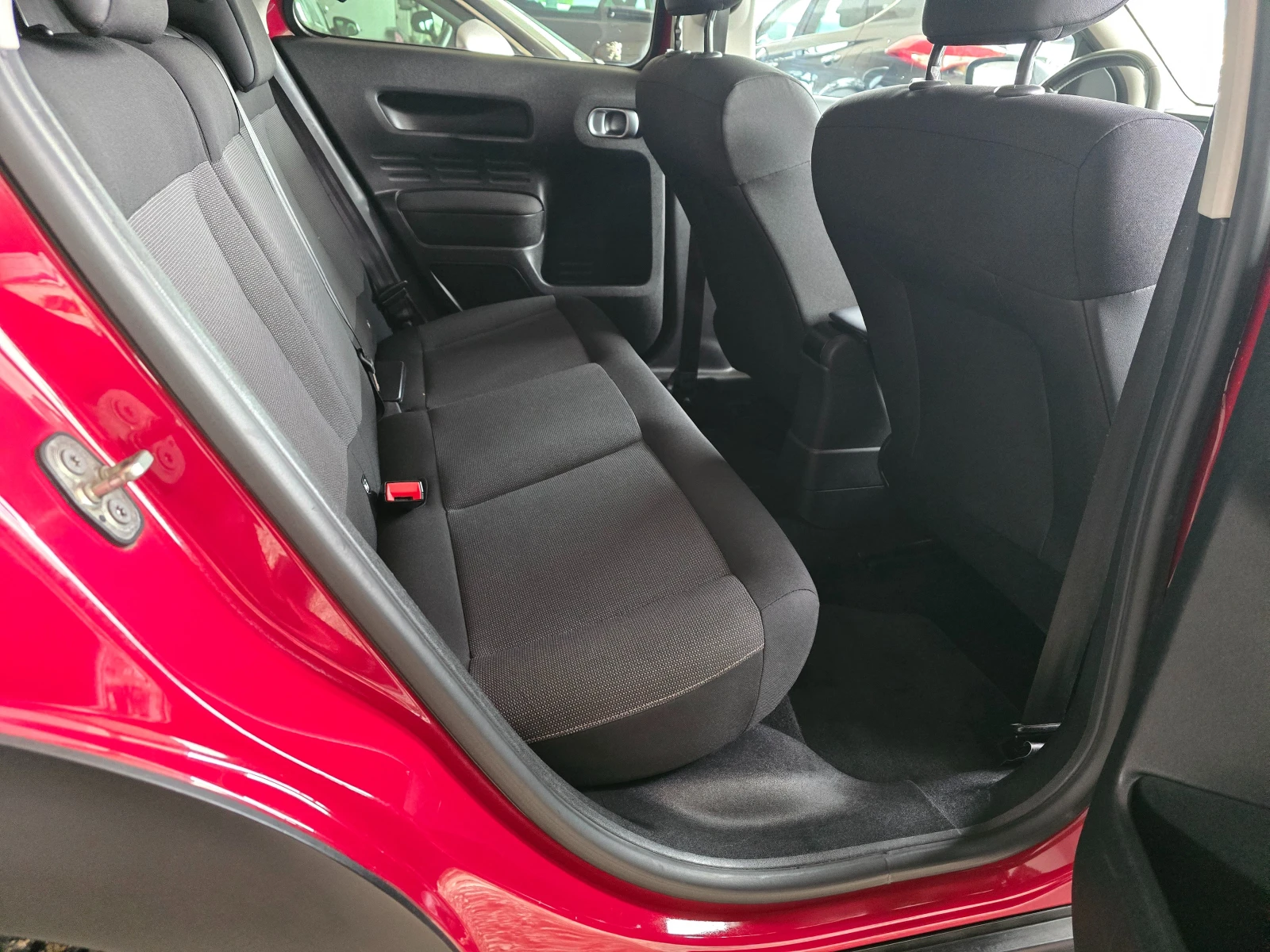 Citroen C4 Cactus 1, 2VTI Shine, снимка 11 - Автомобили и джипове - 56245509