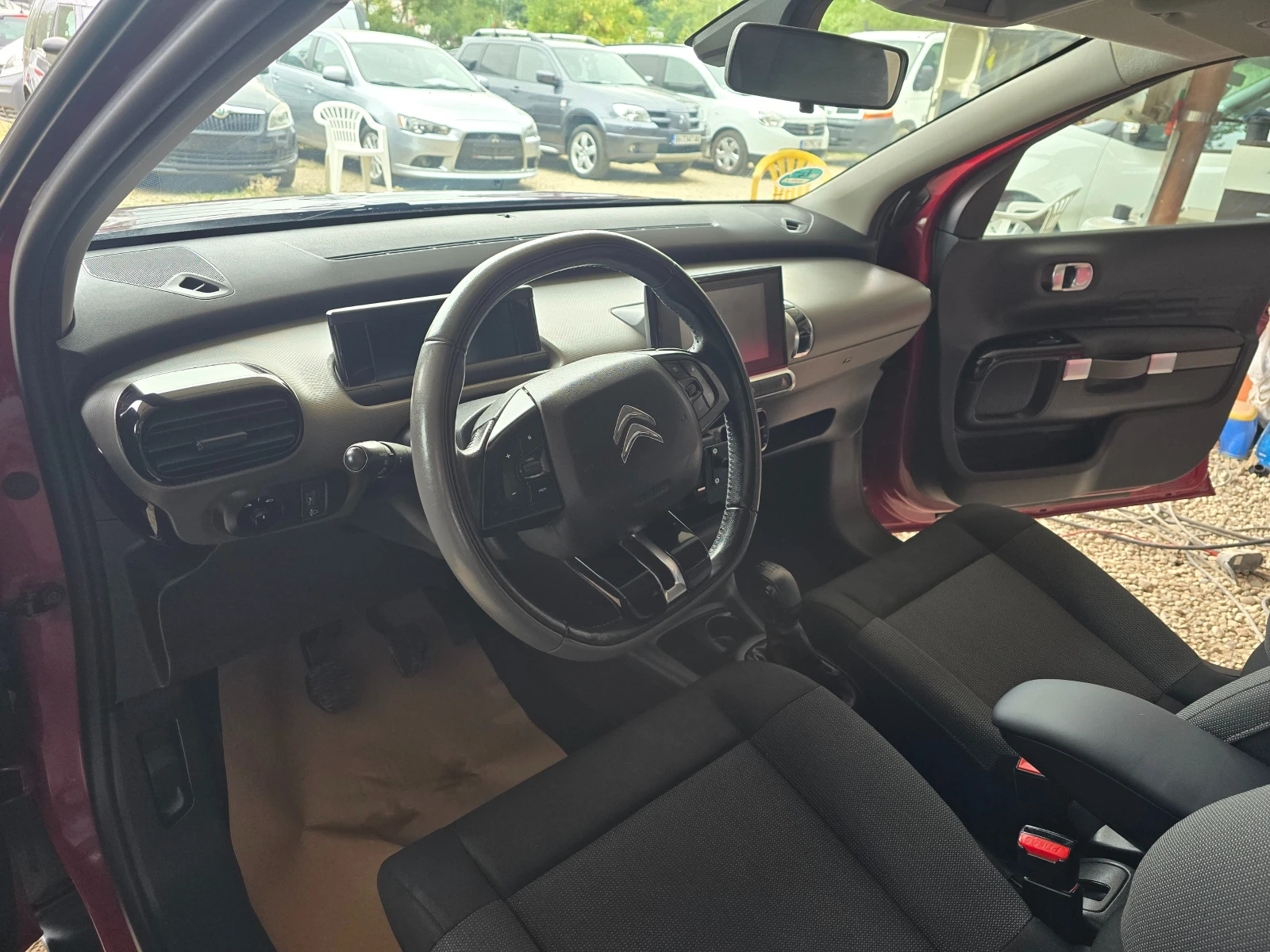 Citroen C4 Cactus 1, 2VTI Shine, снимка 14 - Автомобили и джипове - 56245509