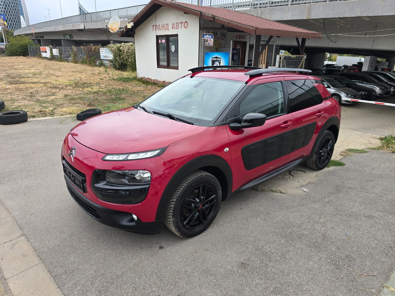 Citroen C4 Cactus 1, 2VTI Shine, снимка 7 - Автомобили и джипове - 56245509