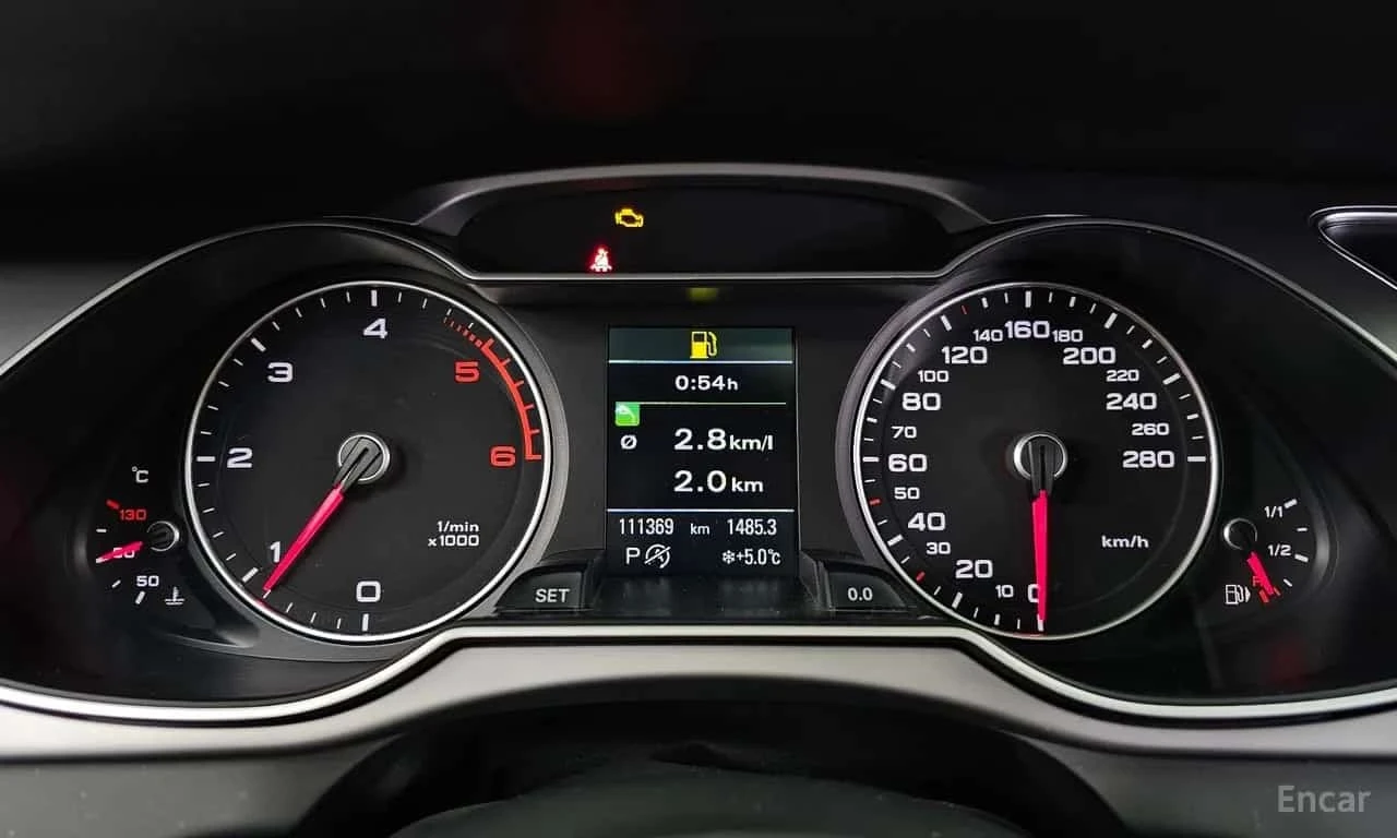 Audi A4 30 TDI Dynamiс/ФИНАНСИРАНЕ, снимка 8 - Автомобили и джипове - 56331954