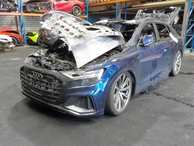 Audi Q8, снимка 1 - Автомобили и джипове - 47904729