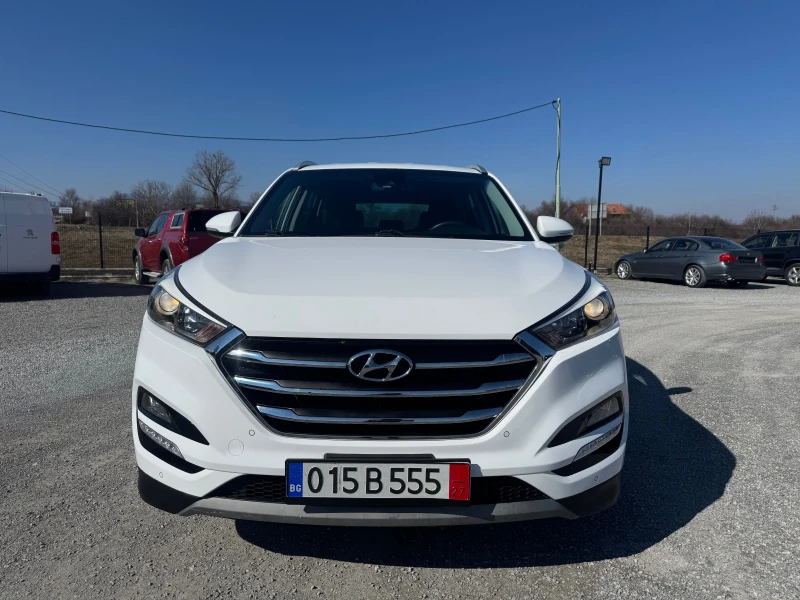 Hyundai Tucson 1.7 CRDI EURO 6B NAVI Keyless, снимка 2 - Автомобили и джипове - 49267334