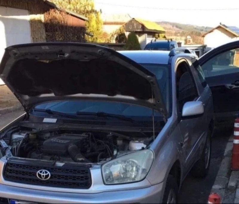 Toyota Rav4 2.0, снимка 3 - Автомобили и джипове - 51781268