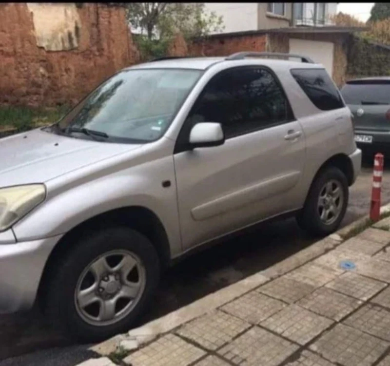 Toyota Rav4 2.0, снимка 4 - Автомобили и джипове - 51781268