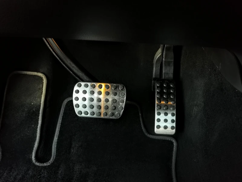 Mercedes-Benz GL 500 V8 BiTurbo * KeyLess * BiXenon, снимка 11 - Автомобили и джипове - 52148575