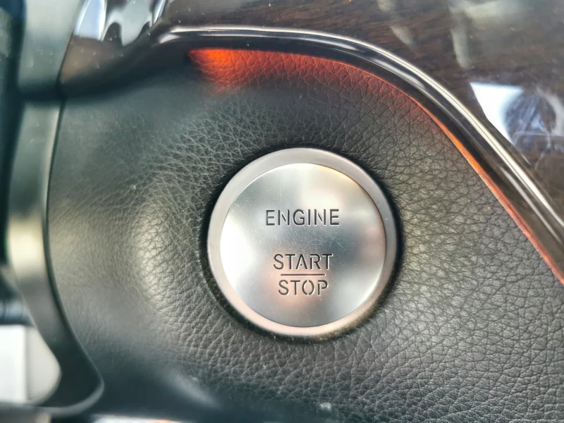 Mercedes-Benz GL 500 V8 BiTurbo * KeyLess * BiXenon, снимка 12 - Автомобили и джипове - 52148575