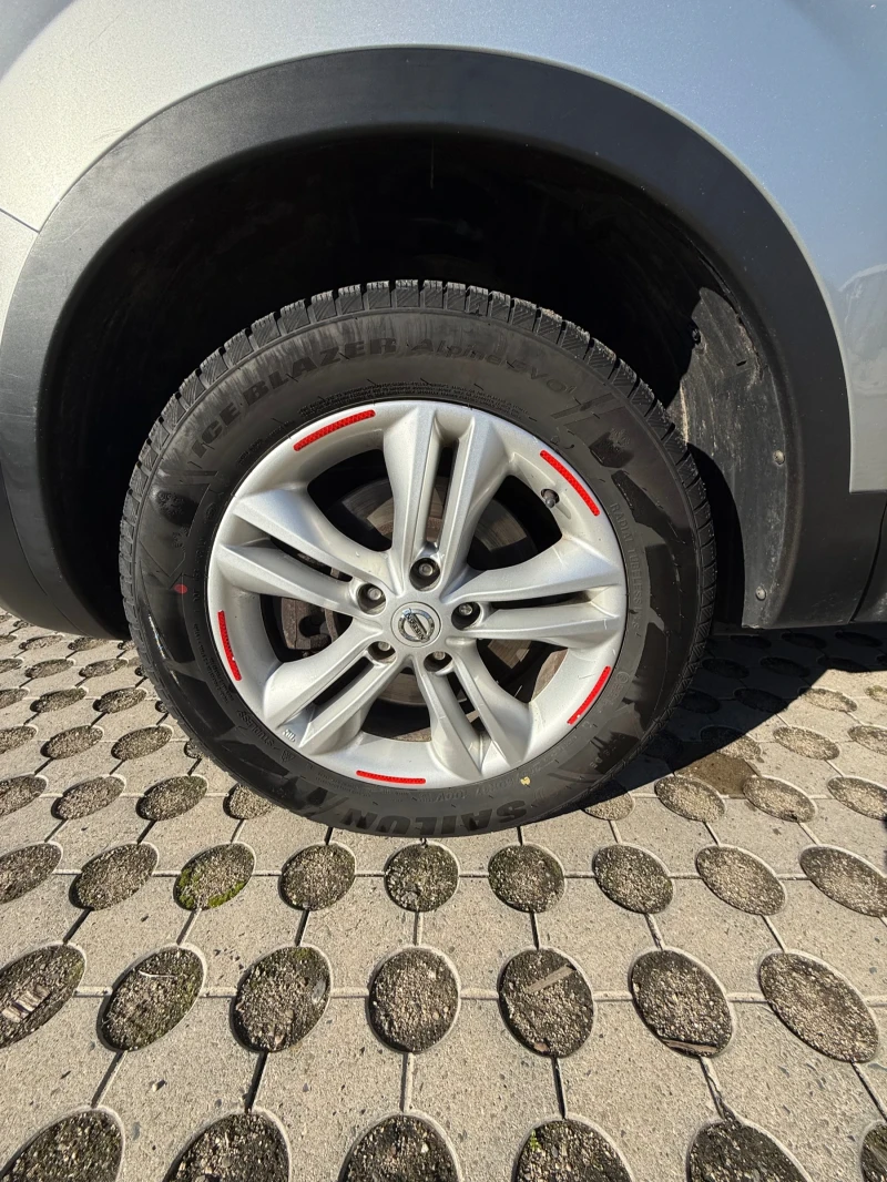 Nissan Qashqai + 2 Panorama 2.0i, снимка 13 - Автомобили и джипове - 52825282