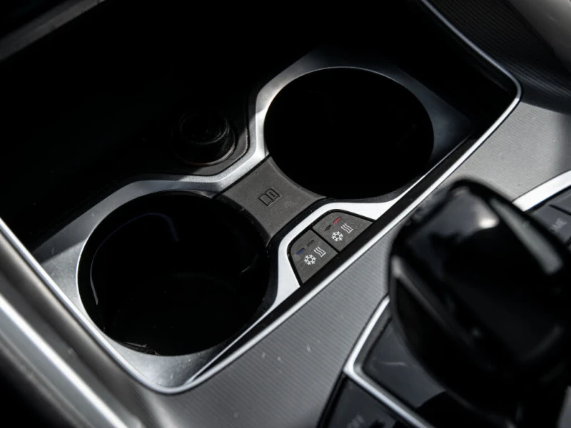 BMW X6 xDrive40i* АвтоКредит* (ЦЕНА ДО БГ), снимка 15 - Автомобили и джипове - 52837411