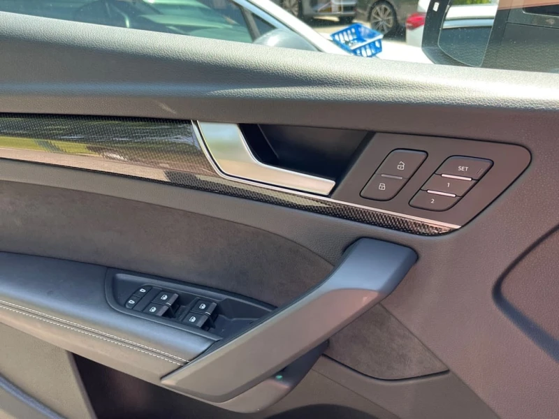 Audi SQ5 2021 QUATTRO * ПРЕДСТАВИТЕЛСТВО НА AUDI * , снимка 11 - Автомобили и джипове - 52951647
