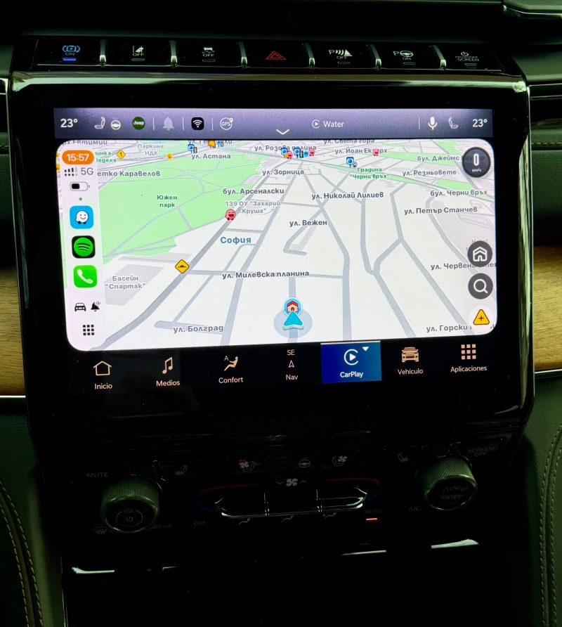 Jeep Grand cherokee, снимка 15 - Автомобили и джипове - 53263853