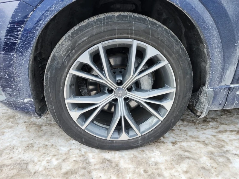 Audi Q8 55tfsi TECHNIK * CARFAX * Matrix * Head Up * , снимка 14 - Автомобили и джипове - 53378648