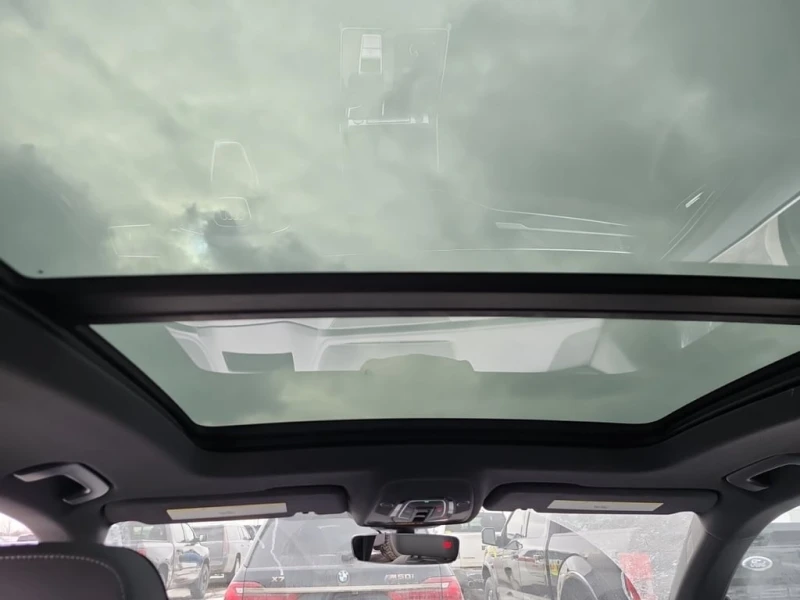 Audi Q8 55tfsi TECHNIK * CARFAX * Matrix * Head Up * , снимка 10 - Автомобили и джипове - 53378648