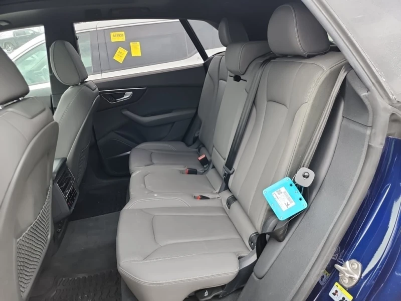 Audi Q8 55tfsi TECHNIK * CARFAX * Matrix * Head Up * , снимка 9 - Автомобили и джипове - 53378648