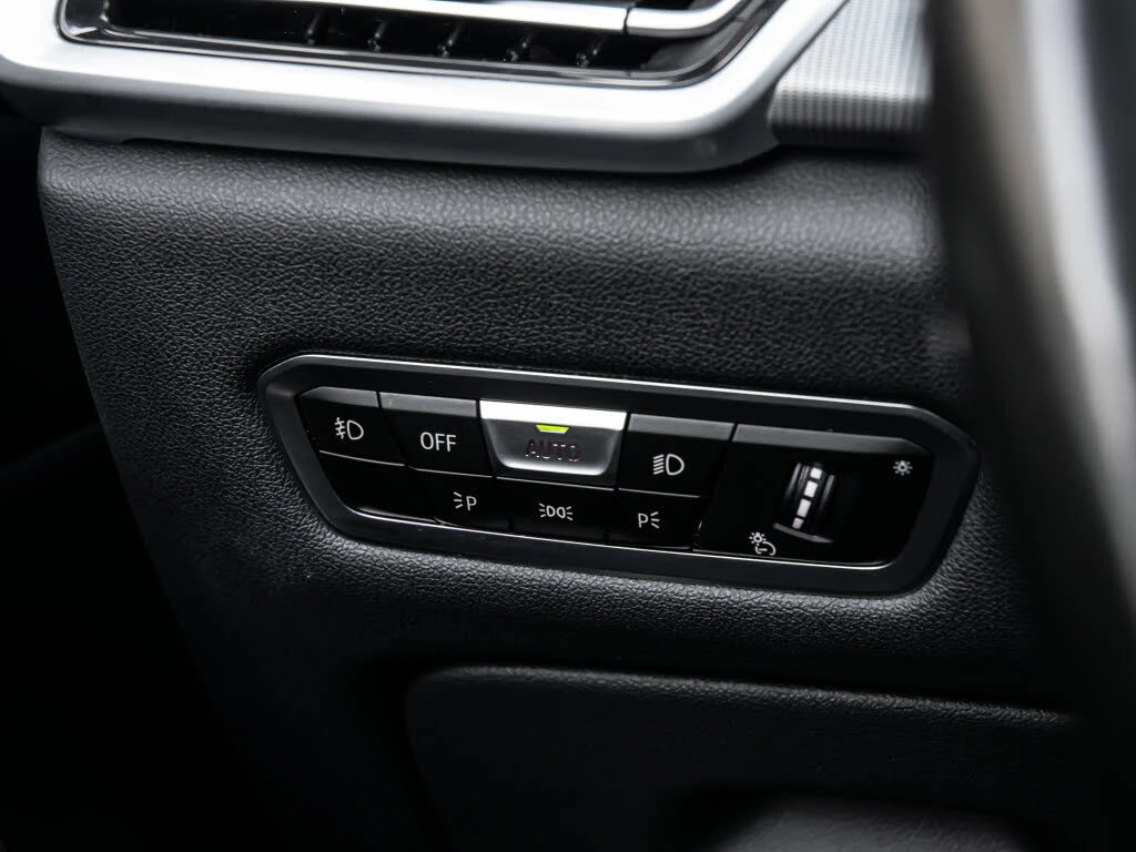 BMW X6 xDrive40i* ����������* (���� �� ��) | Mobile.bg � ����������� 12