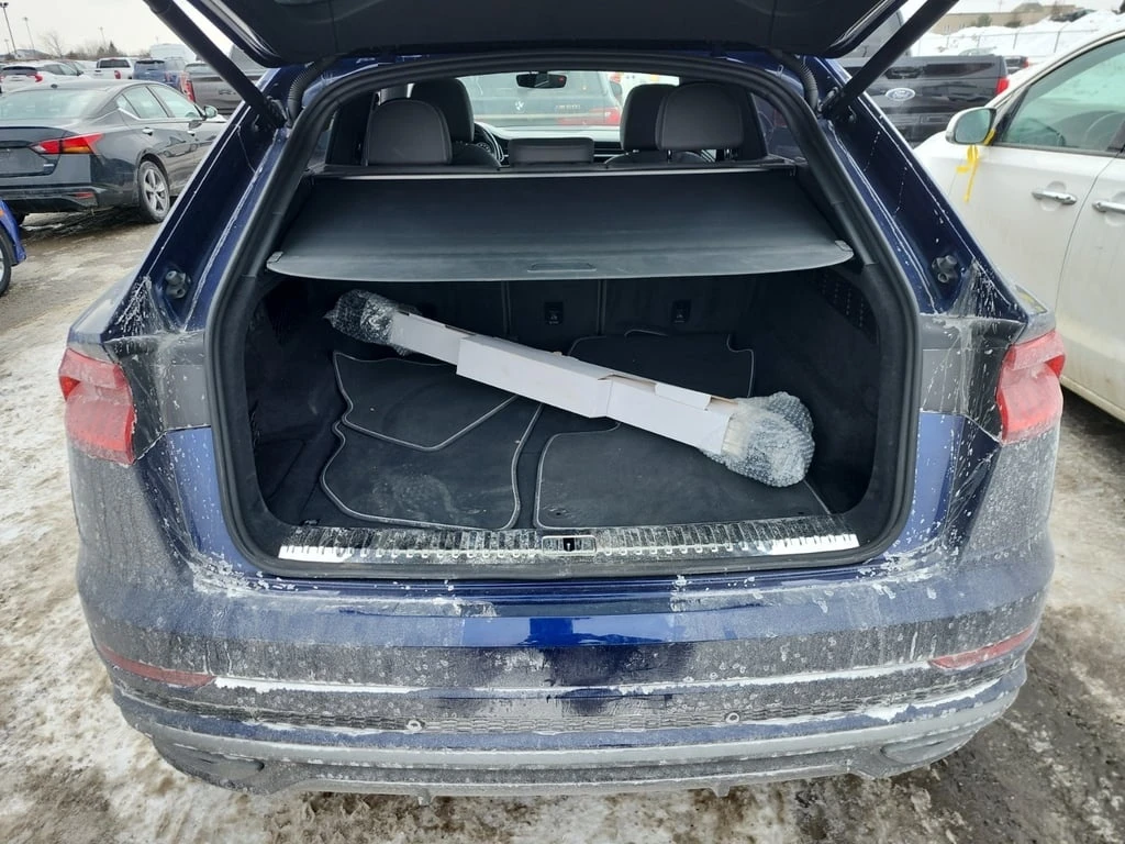 Audi Q8 55tfsi TECHNIK * CARFAX * Matrix * Head Up *  | Mobile.bg � ����������� 12