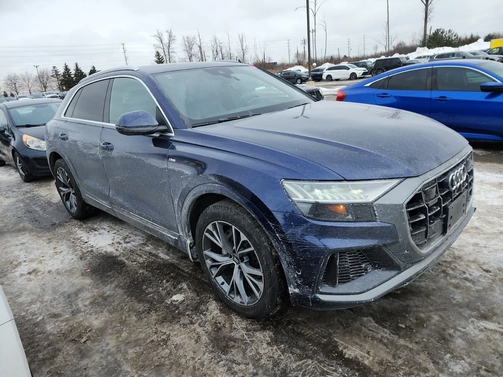 Audi Q8 55tfsi TECHNIK * CARFAX * Matrix * Head Up *  - изображение 2