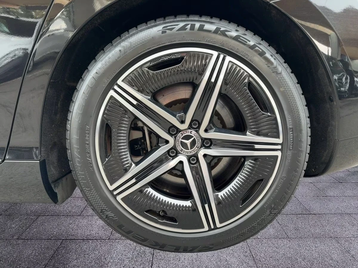 Mercedes-Benz EQE 350+ AMG Premium 25k km DISTR 360 Matrix Burmest, снимка 17 - Автомобили и джипове - 54214981