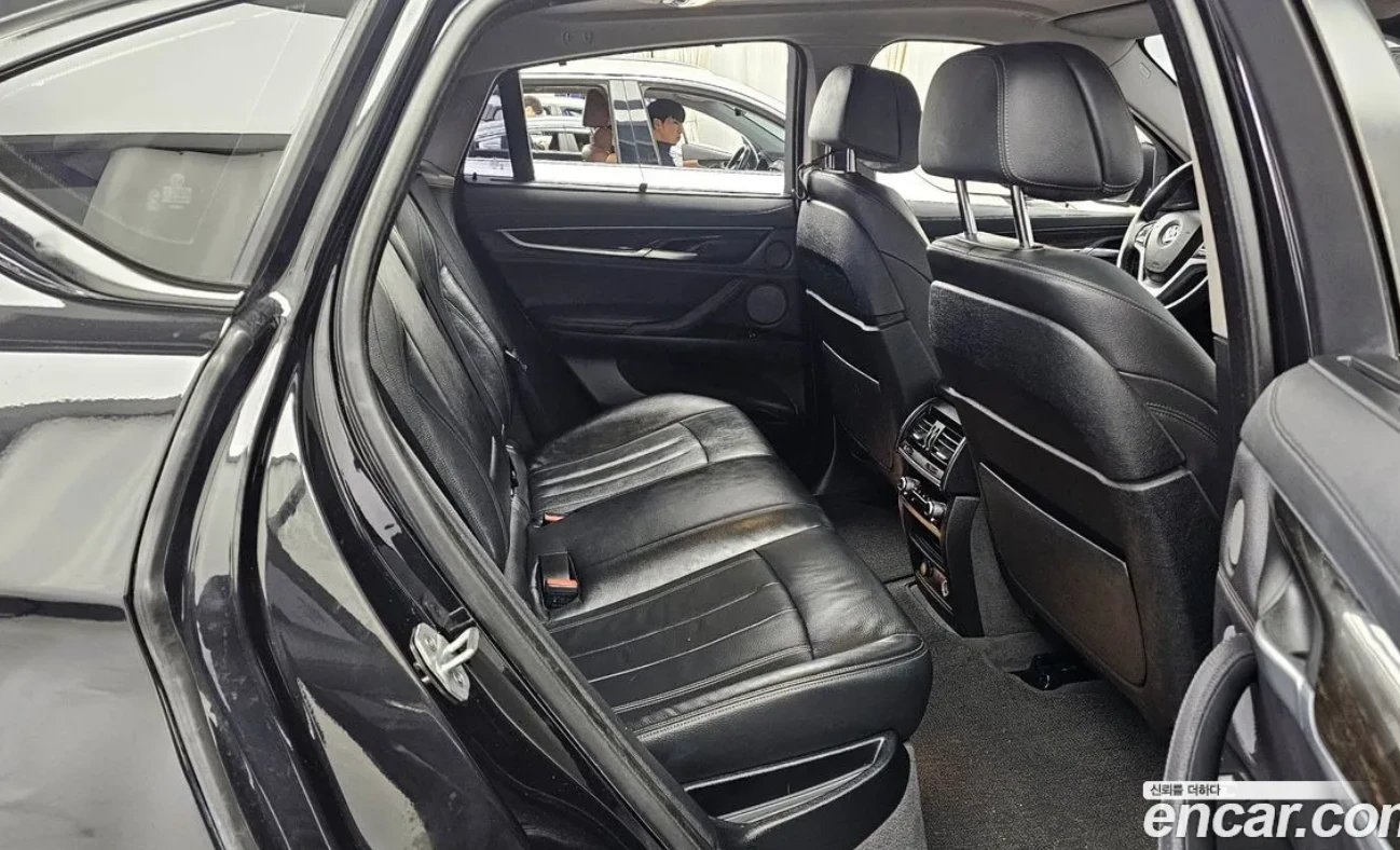 BMW X6, снимка 16 - Автомобили и джипове - 54492842