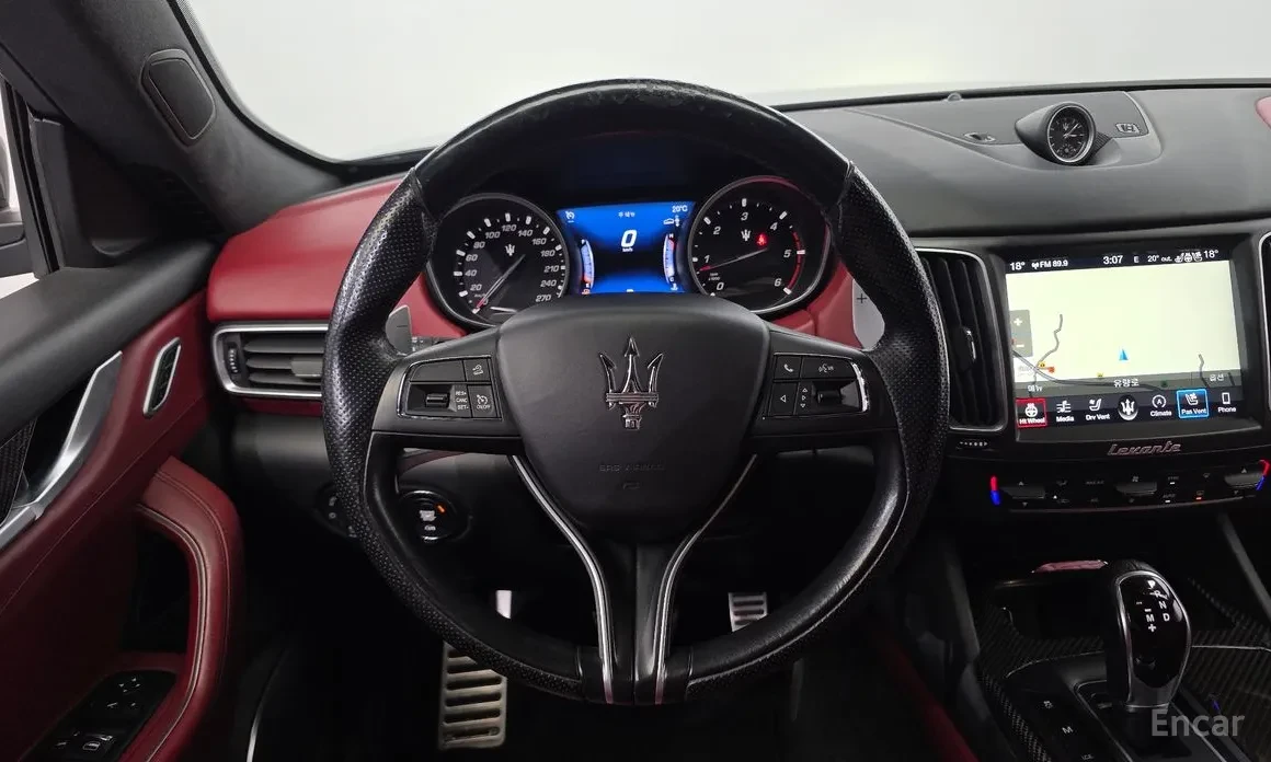 Maserati Levante 3.0 V6, снимка 14 - Автомобили и джипове - 54604071
