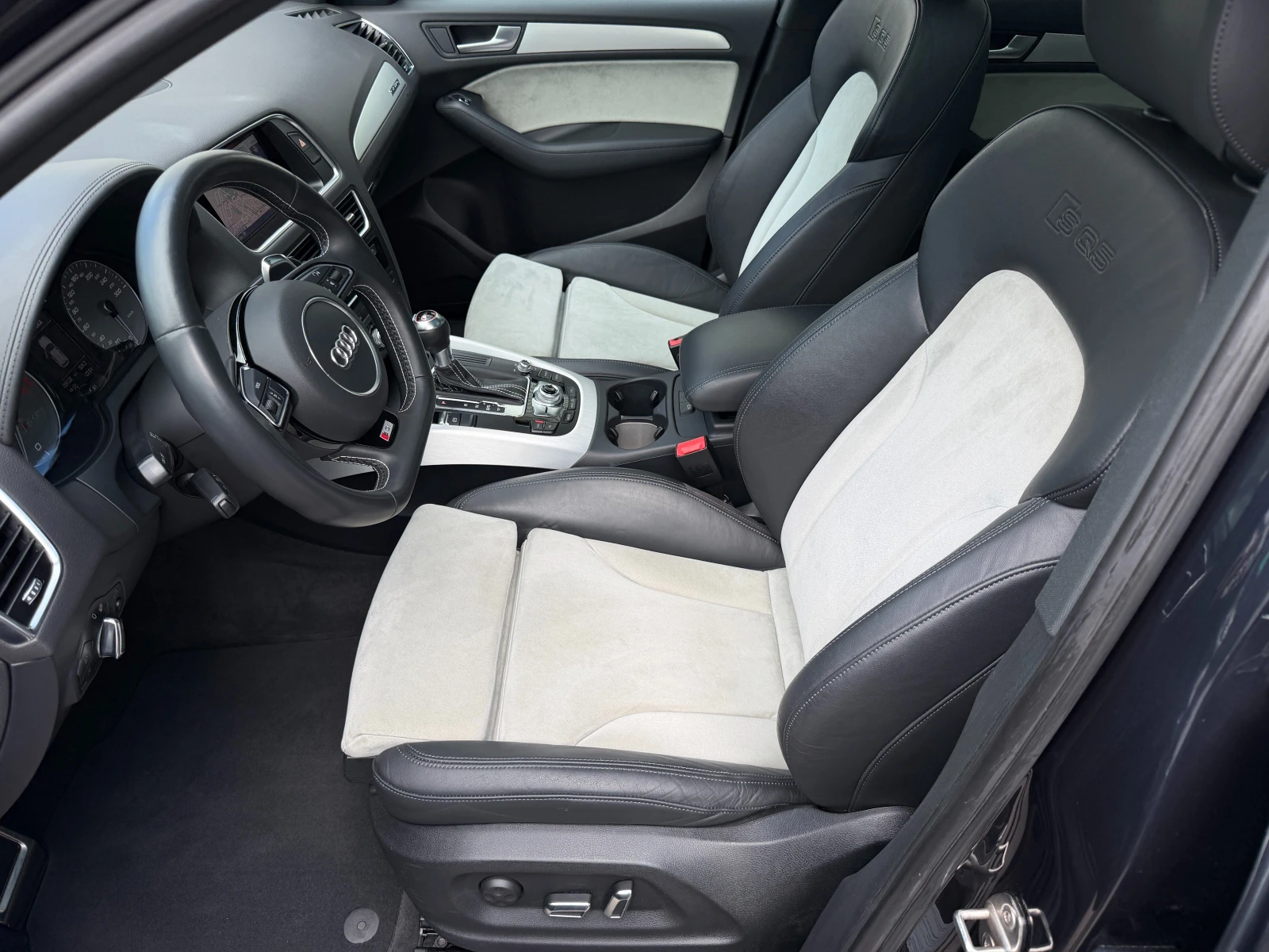 Audi SQ5 3.0TDI* 313* СЕРВИЗНА КНИЖКА С ПЪЛНА ИСТОРИЯ В АУД, снимка 7 - Автомобили и джипове - 54642163