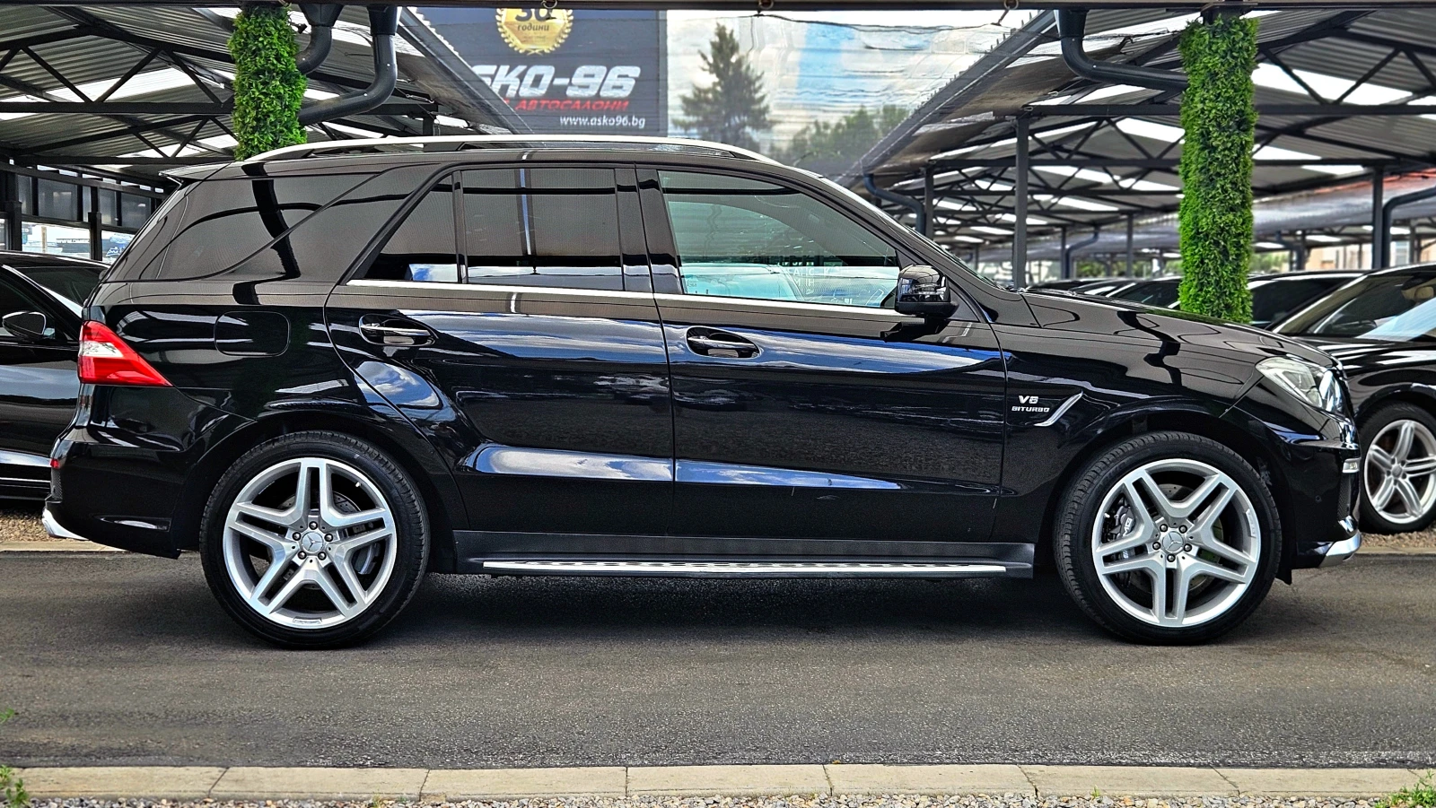 Mercedes-Benz ML 63 AMG TVX3/557КС/DISTR/PANO/МАСАЖ/360CAM/ОБДУХ/BANG&OLUF, снимка 4 - Автомобили и джипове - 54701671