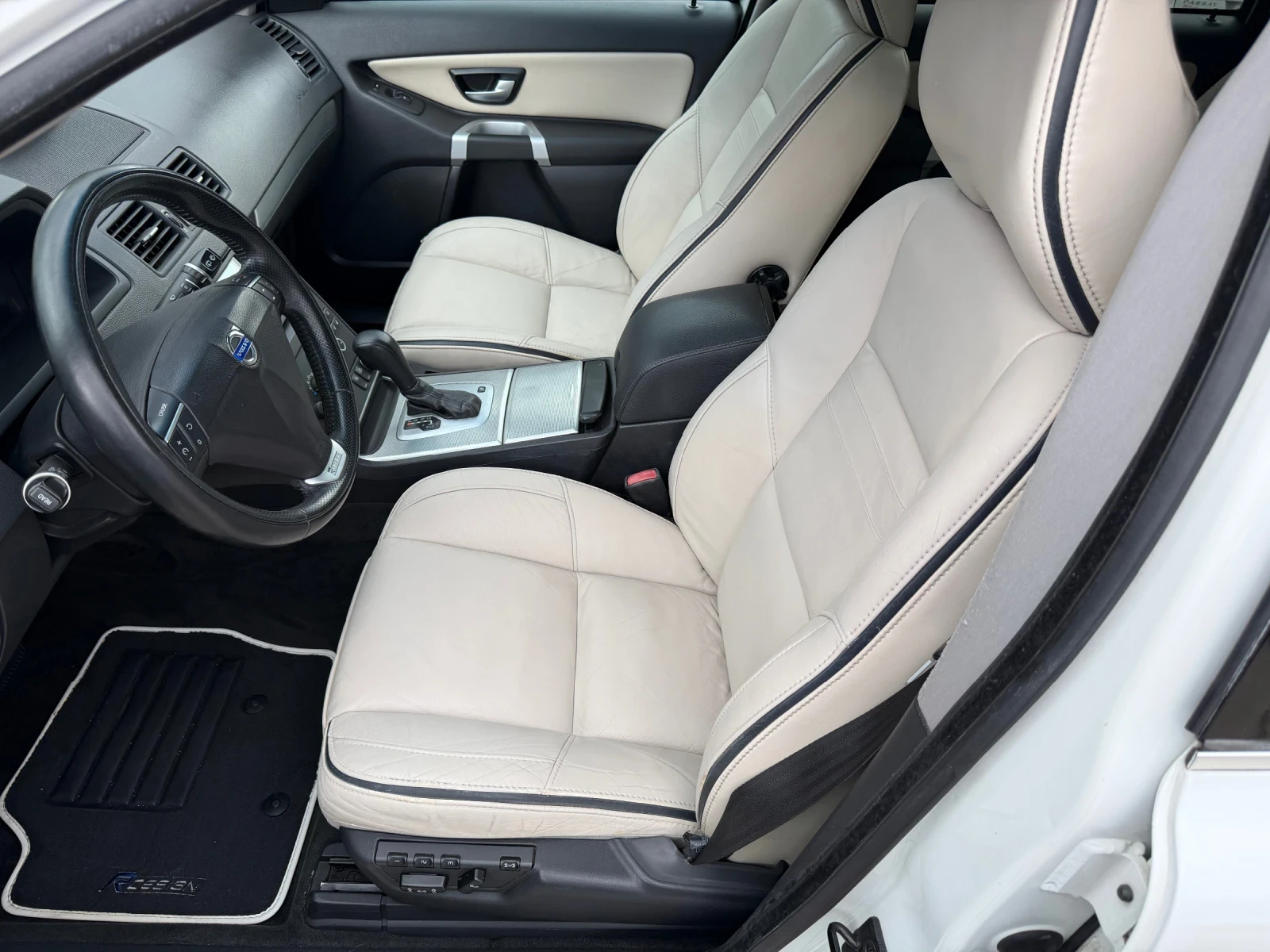 Volvo Xc90 2.4D 185k.� 6��. R-Design 3xDVD FULL | Mobile.bg � ����������� 8