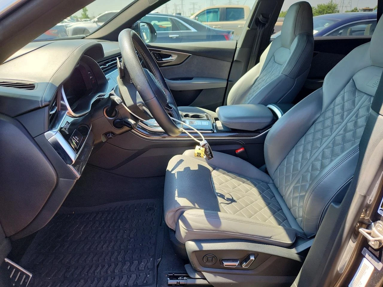 Audi SQ8 4.0l Prestige, снимка 7 - Автомобили и джипове - 55812882