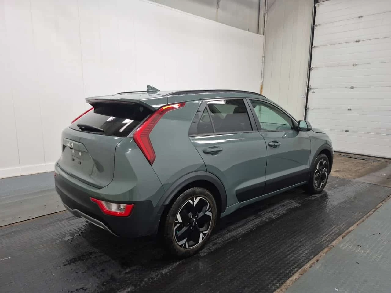 Kia Niro EV PREMIUM+ 4D UTILITY  CARFAX, снимка 3 - Автомобили и джипове - 56184421