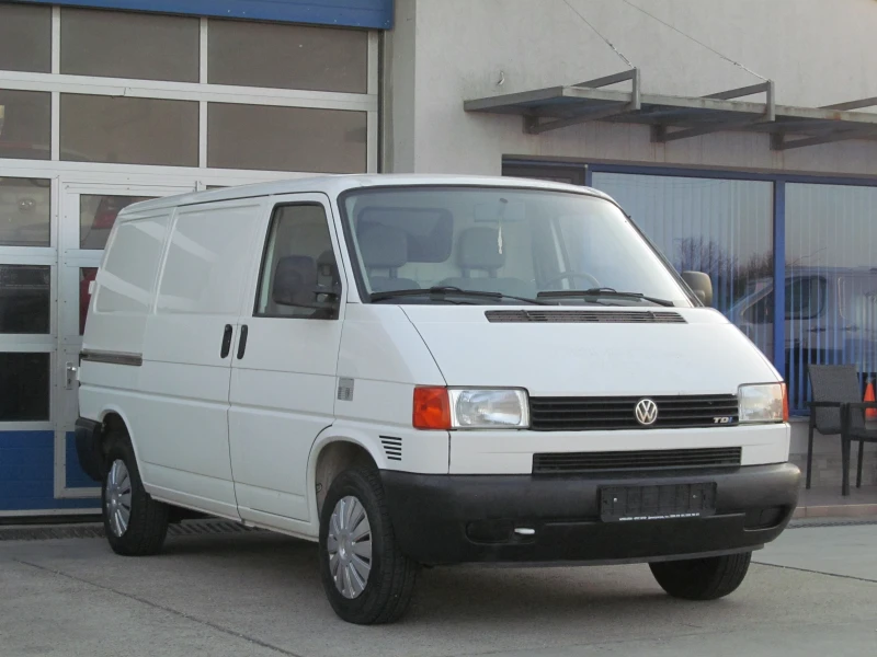 VW Transporter 2.5TDI, снимка 2 - Бусове и автобуси - 47610487