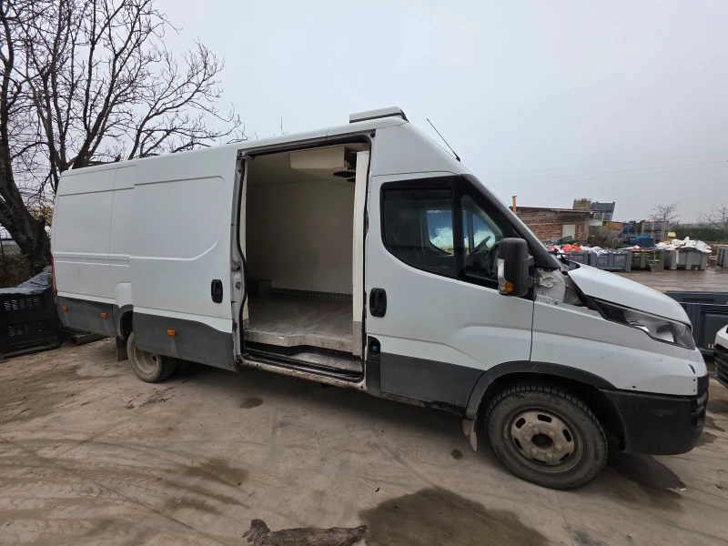 Iveco 50с18 50c35 / ХЛАДИЛЕН / B категория, снимка 3 - Бусове и автобуси - 52996778