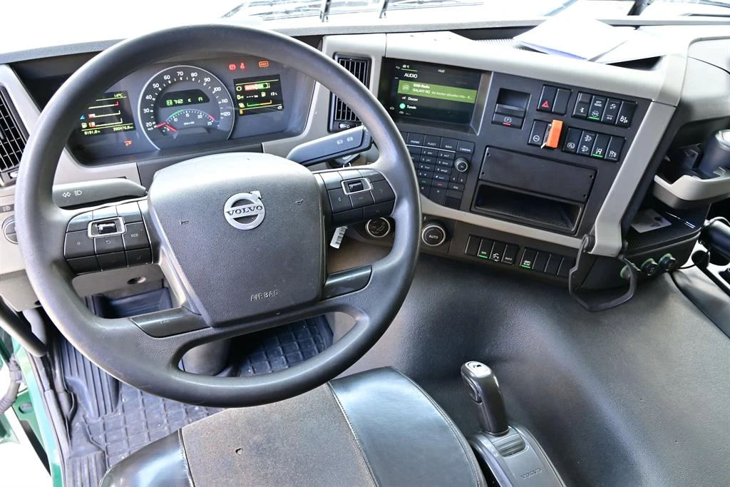 Volvo Fm 460 АДР, теглич, падащ борд, снимка 11 - Камиони - 53901528