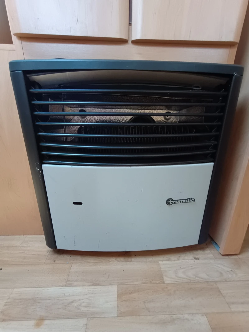 Каравана Други SunRoller, снимка 9 - Каравани и кемпери - 50703122