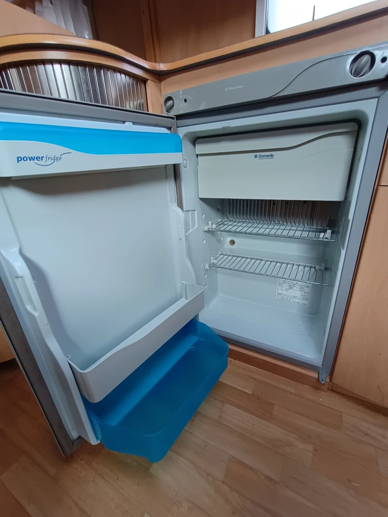 Каравана Други SunRoller, снимка 10 - Каравани и кемпери - 50703122