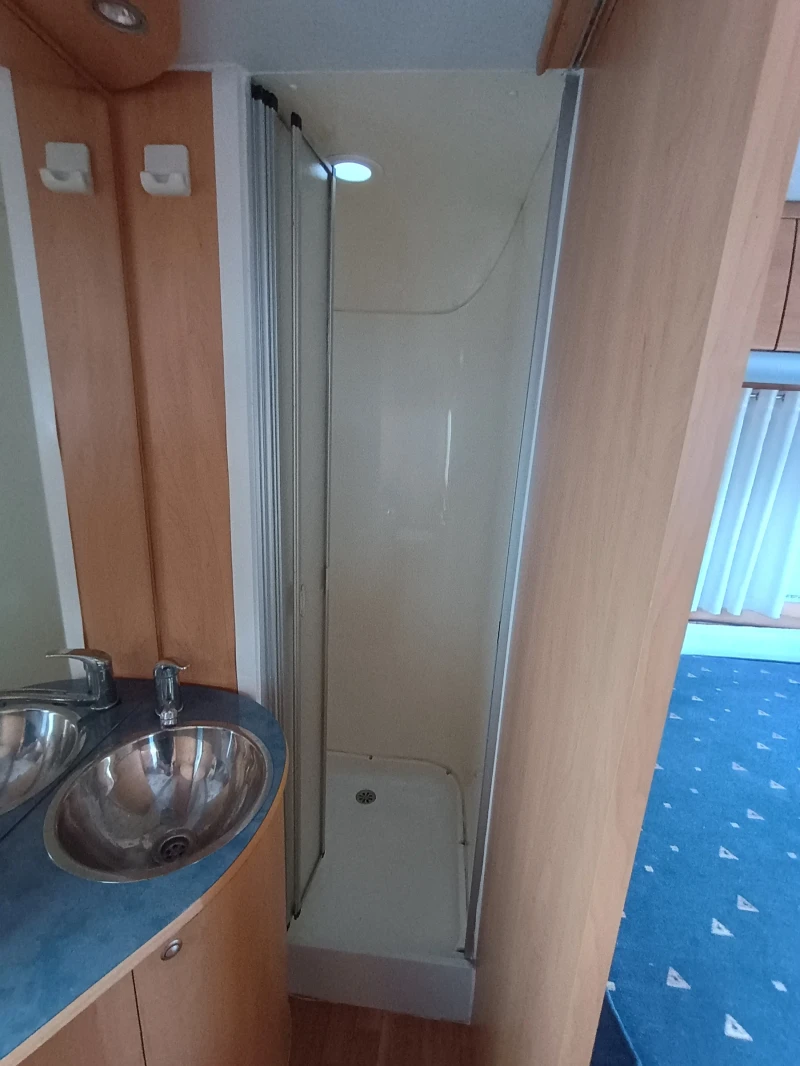 Каравана Други SunRoller, снимка 16 - Каравани и кемпери - 50703122