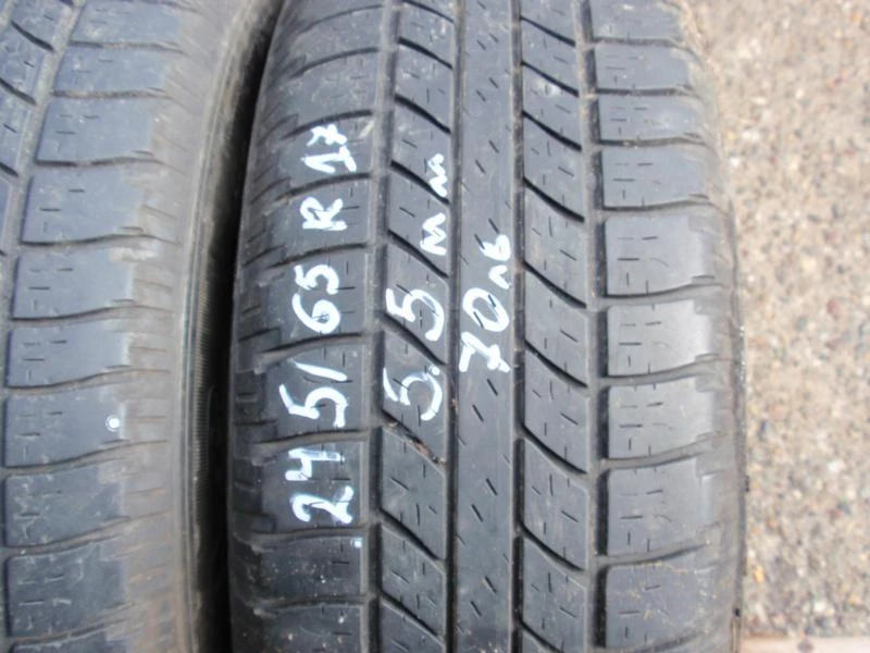 Гуми Всесезонни 245/65R17, снимка 4 - Гуми и джанти - 8379216