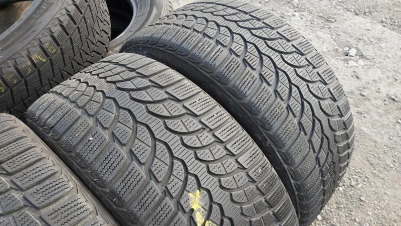 Гуми Зимни 255/45R18, снимка 4 - Гуми и джанти - 27725630