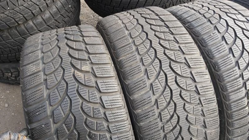 Гуми Зимни 255/45R18, снимка 3 - Гуми и джанти - 27725630