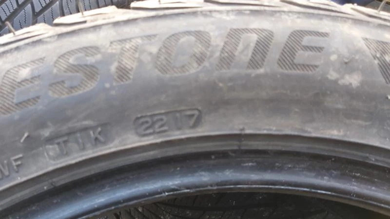 Гуми Зимни 255/45R18, снимка 8 - Гуми и джанти - 27725630