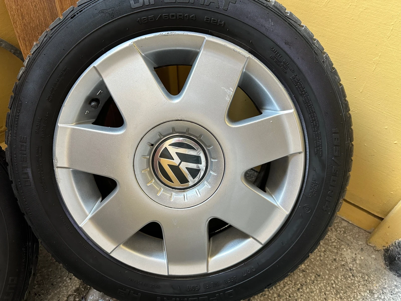 ���� � ������ 185/60R14 �� VW Polo | Mobile.bg � ����������� 5