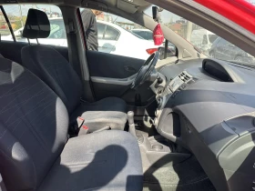 Toyota Yaris 1.0i Регистриран Климатик, снимка 14